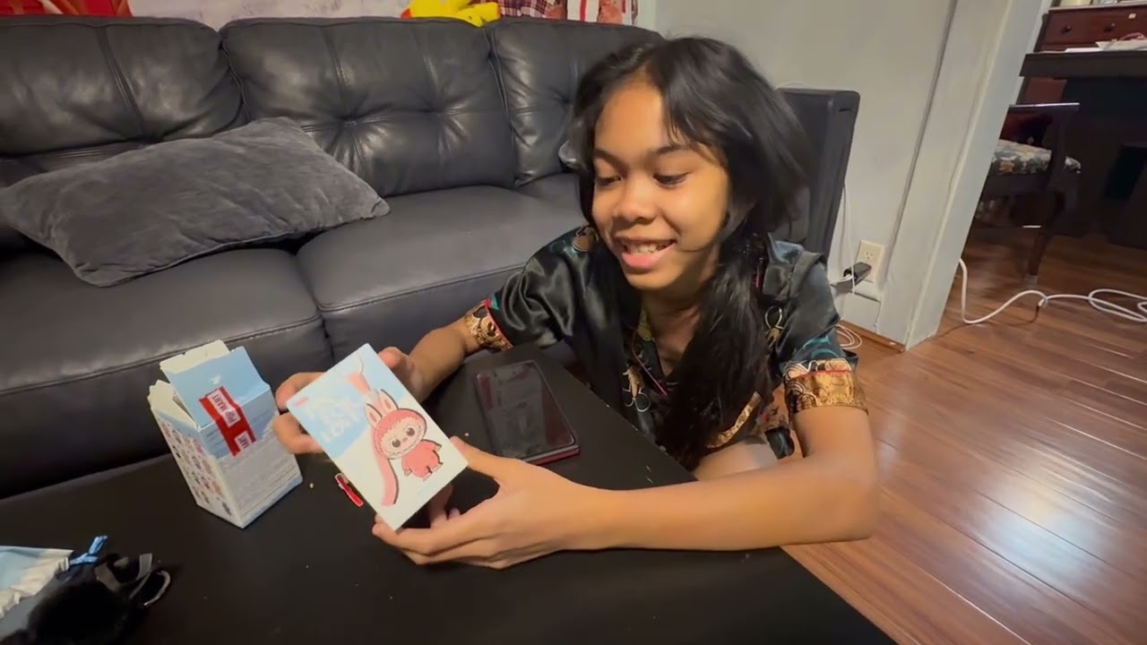 Брелок Real Labubu