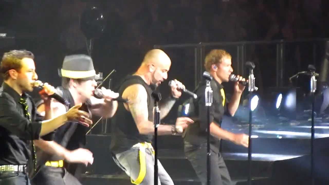 [HD] NKOTBSB - Quit Playing Games (With My Heart) - Toronto Air Canada Centre ACC - June 8 2011