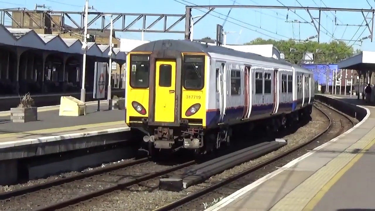 London Overground 2019-British Rail 378's, 315 & 317s at Canonbury & Hackney Downs
