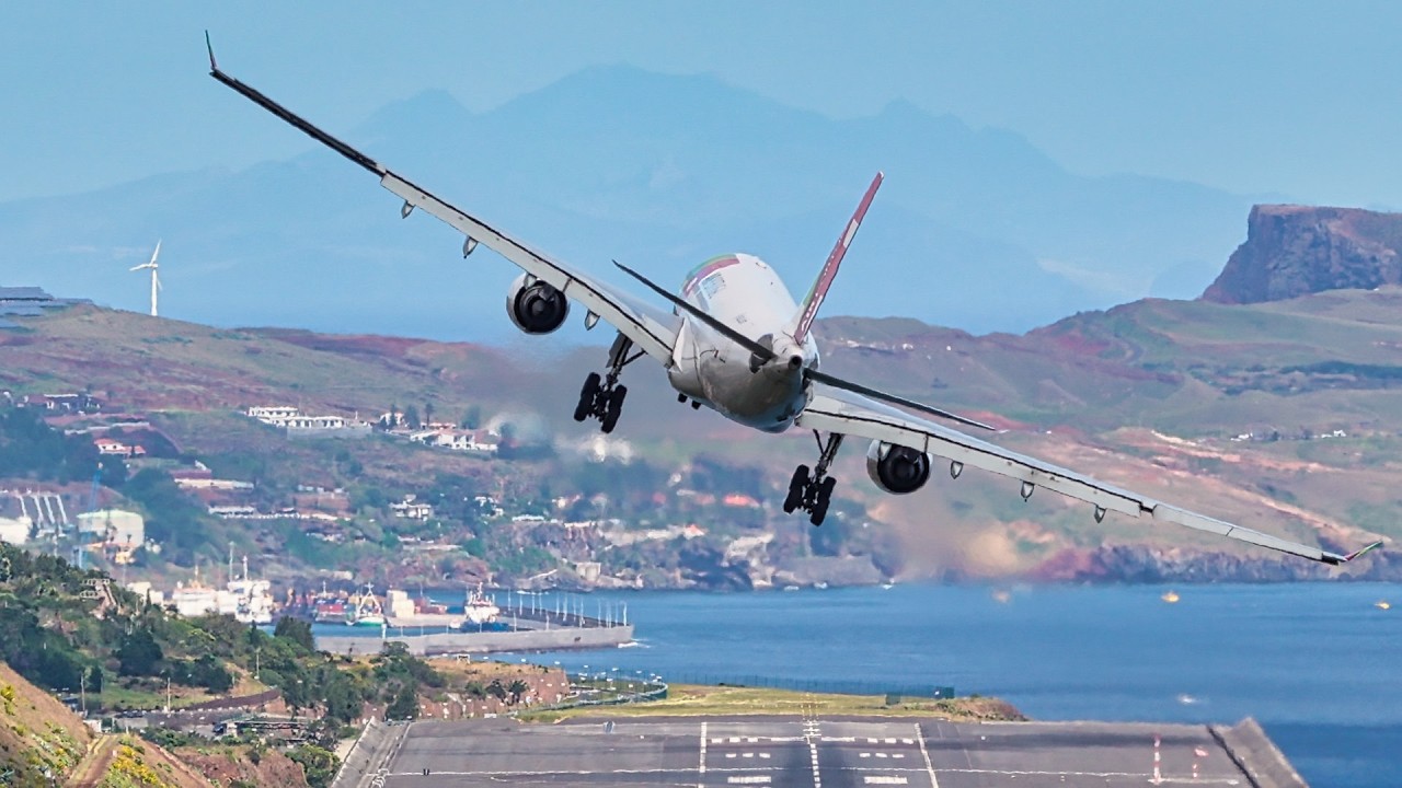 STUNNING AIRBUS A330-200 TAP Air Portugal landing at Madeira Airport