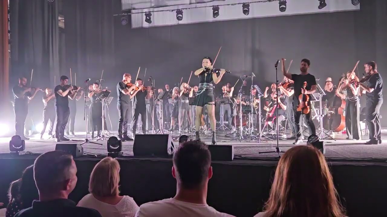 Phoenix: Fata verde - Fragment din concertul „Vivaldi rocks” al Orchestrei Simfonice București
