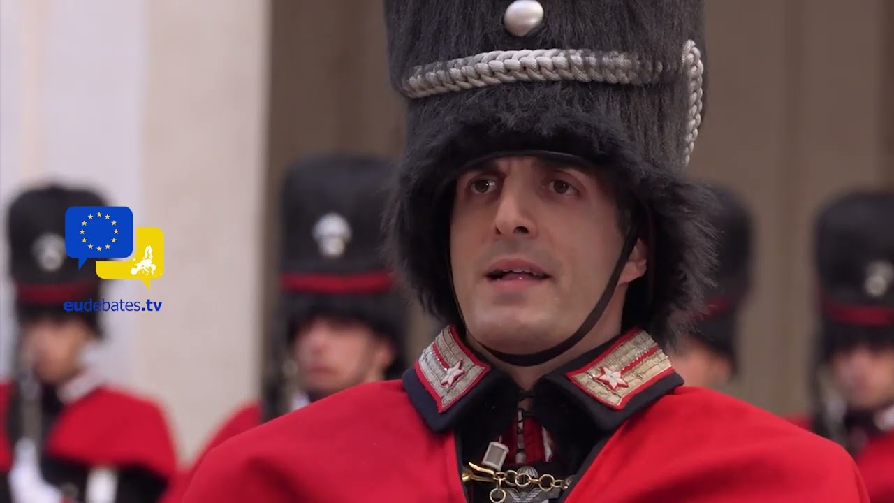 Il Canto degli Italiani - Italian National Anthem / Fratelli d'Italia / at Palazzo Chigi in Rome!