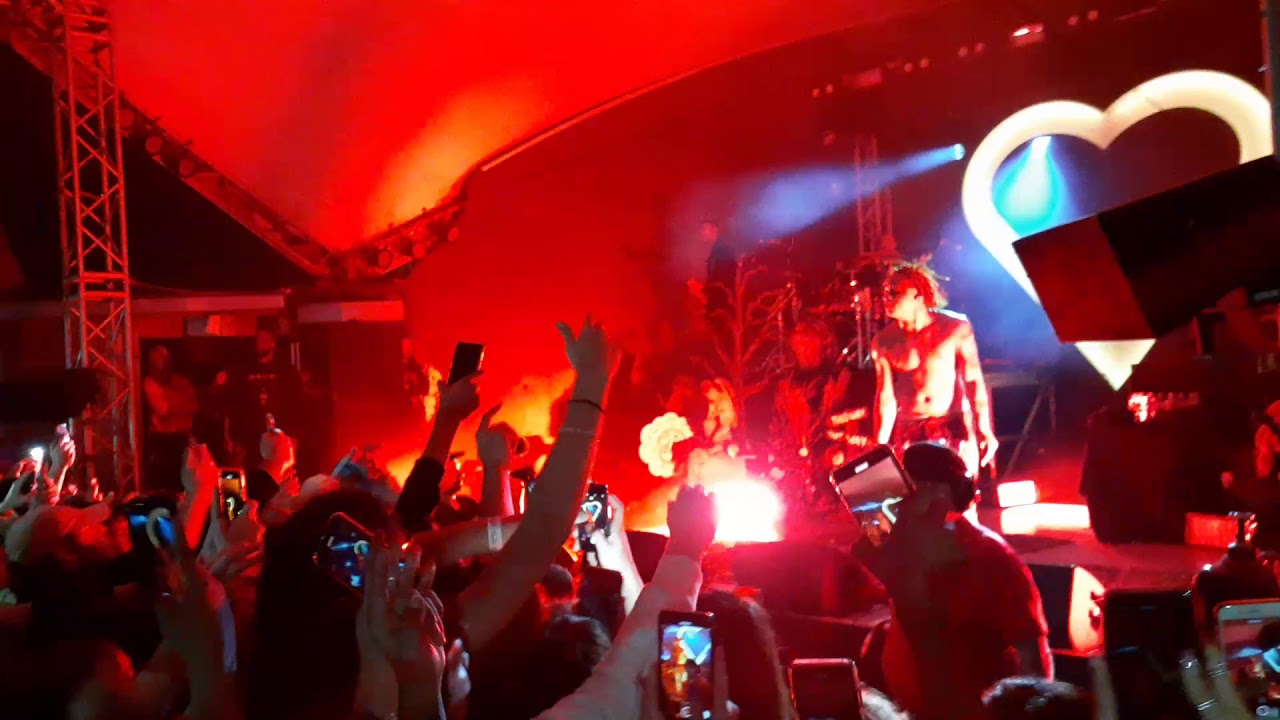 DEATH - Trippie Redd (LIVE) 03/08/2020