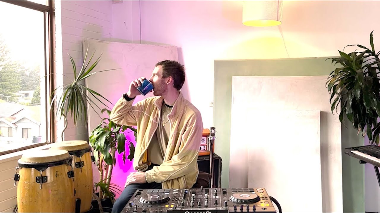 2MR TRANSMISSION: Skeleten @ The Lot Radio (June 25th, 2023)