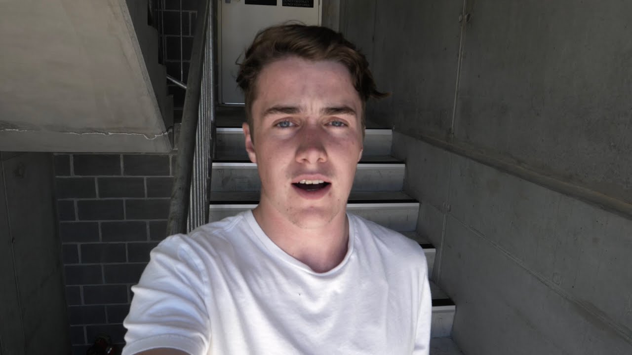 Oliver Lowe // AFTRS MY STORY