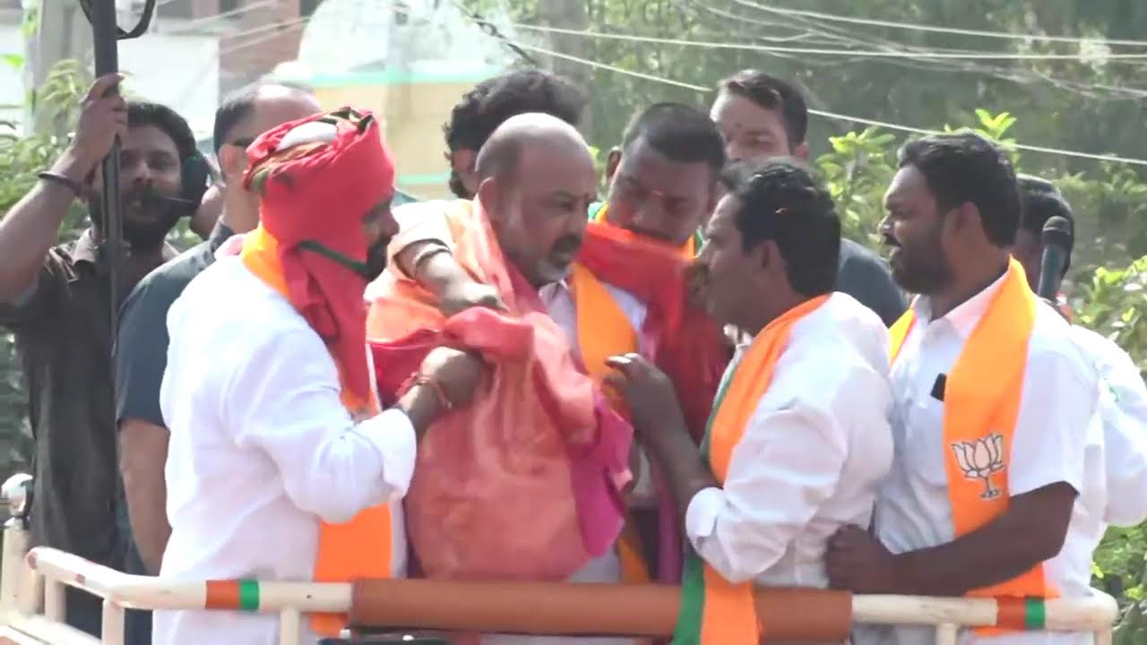 Live : Karimnagar Municipal corporation campaign in Division 16 #LotusInEveryDivision