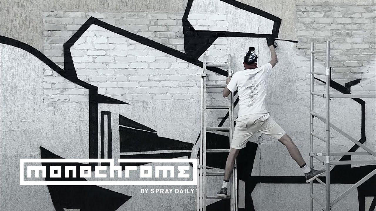 MONOCHROME 100 - 1UP CREW (Painting a huge graffiti chrome piece)