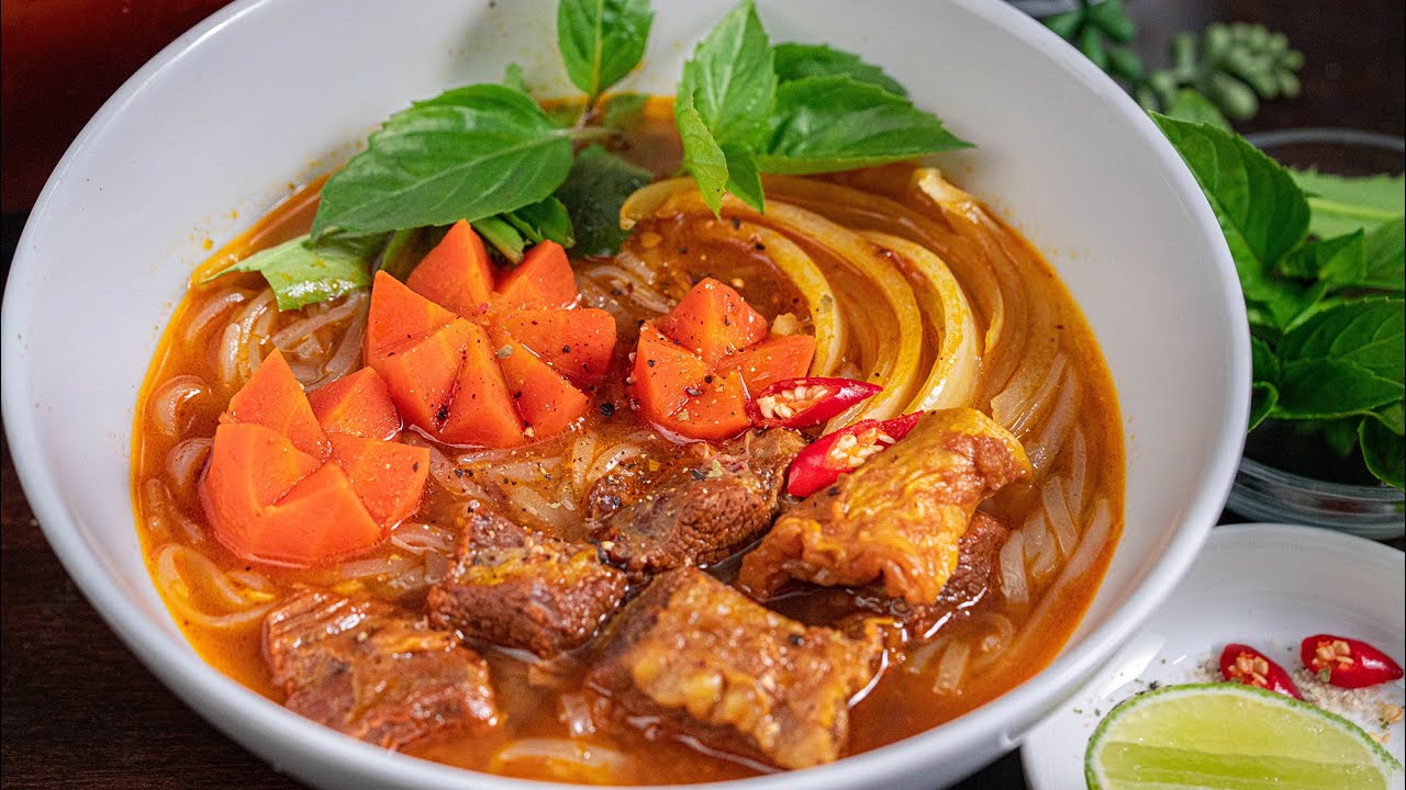 Bí quyết nấu BÒ KHO ăn kèm hủ tiếu ngon đúng chuẩn bất bại | Beef stew noodle