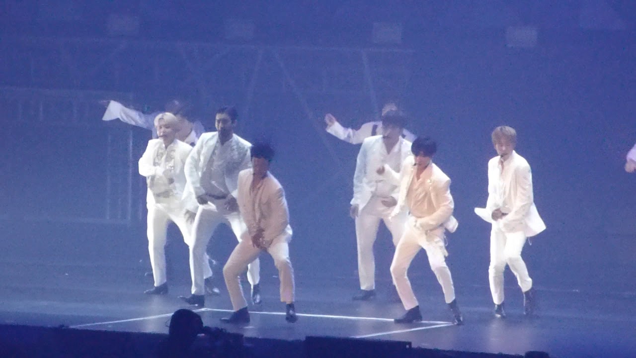 SS8 in Manila - Blue World
