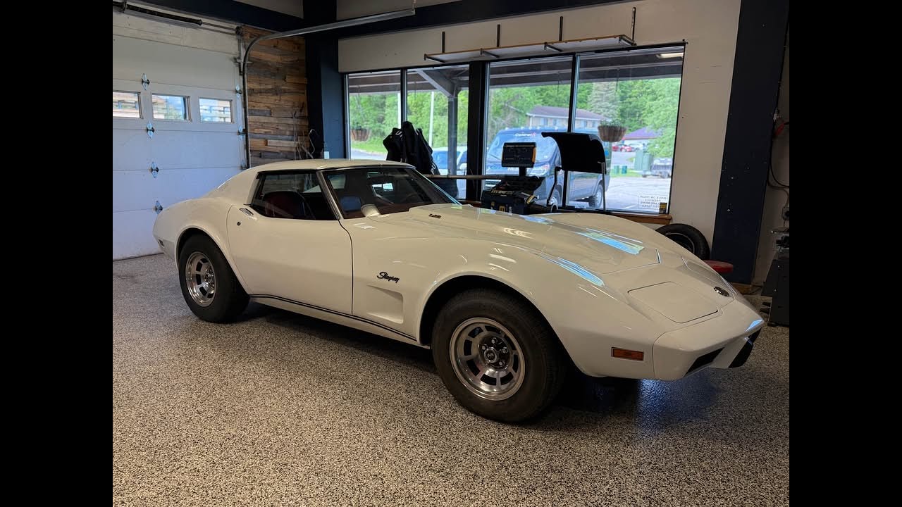 Classic Corvette 1976 Stingray