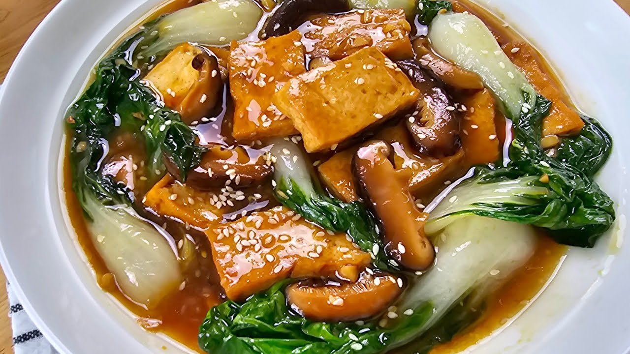 Delicious Vegan Braised Tofu with Shiitake Mushrooms and Bok Choy! Easy 20 min recipe for beginners