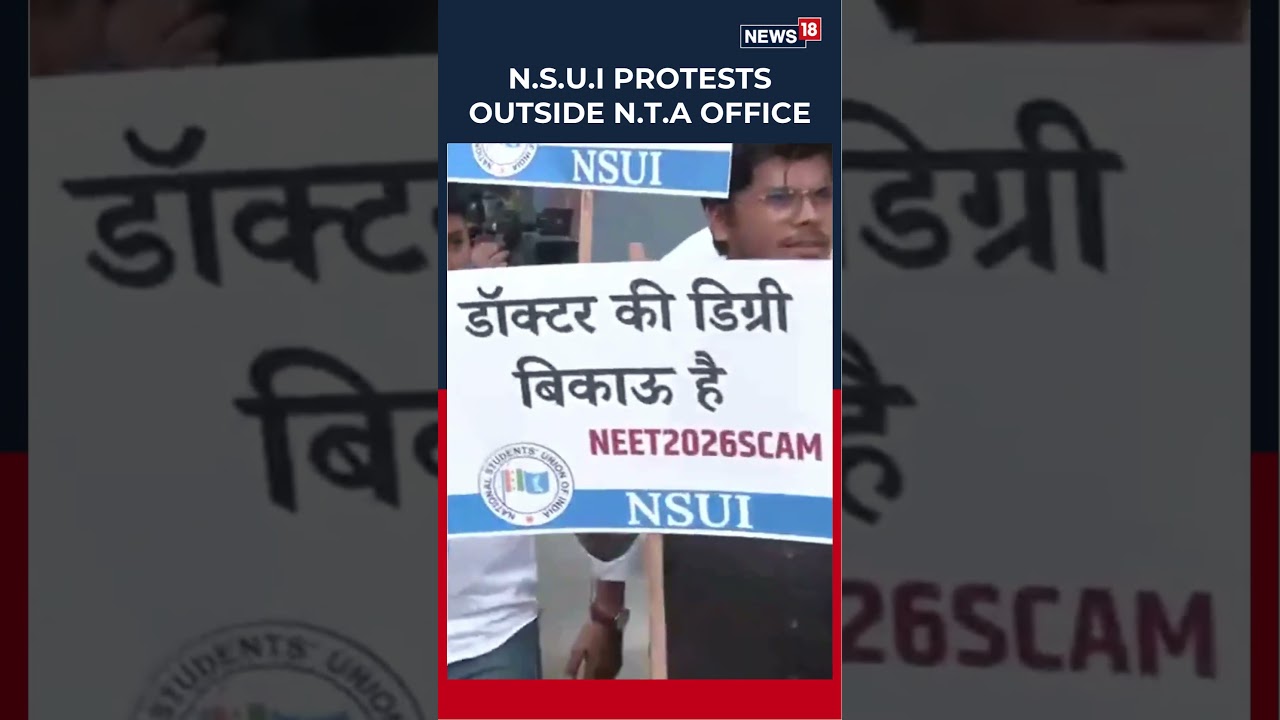 Watch Now | NSUI Workers Stage Protest Outside NTA Office In Delhi Over NEET Paper Leak Row | N18S
