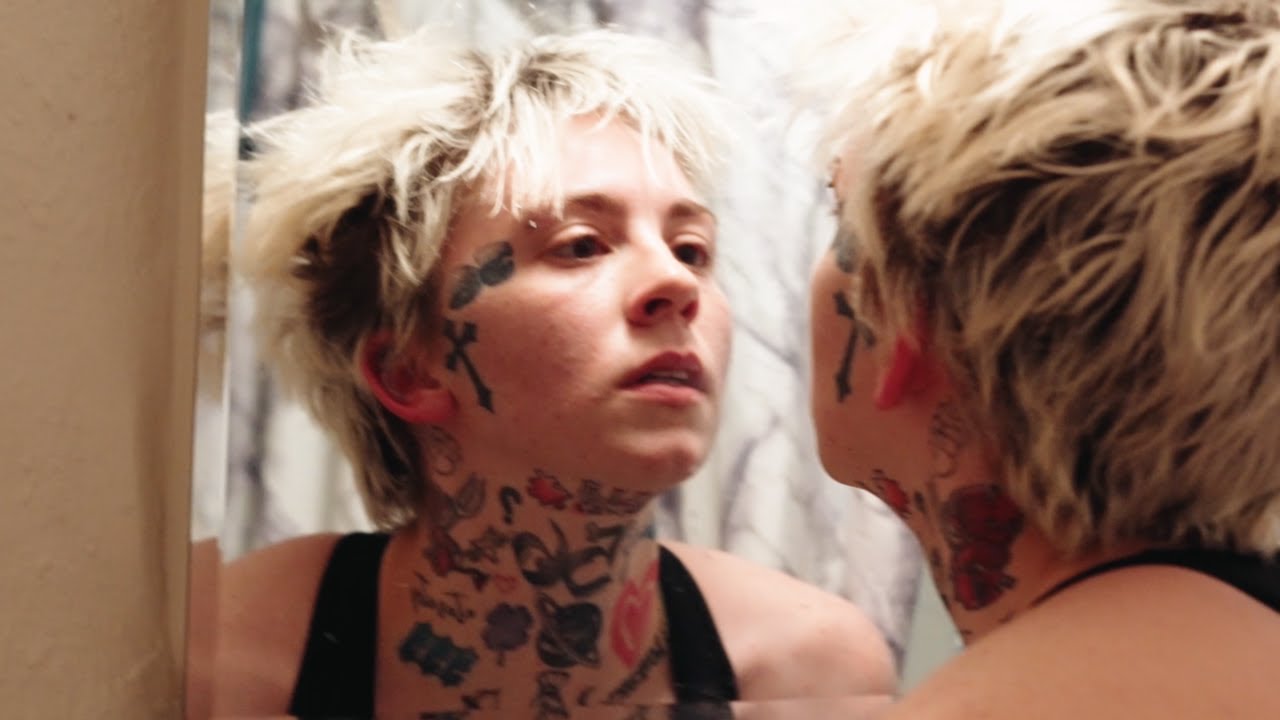 Summer Jones - NONSENSE (Official Music Video)