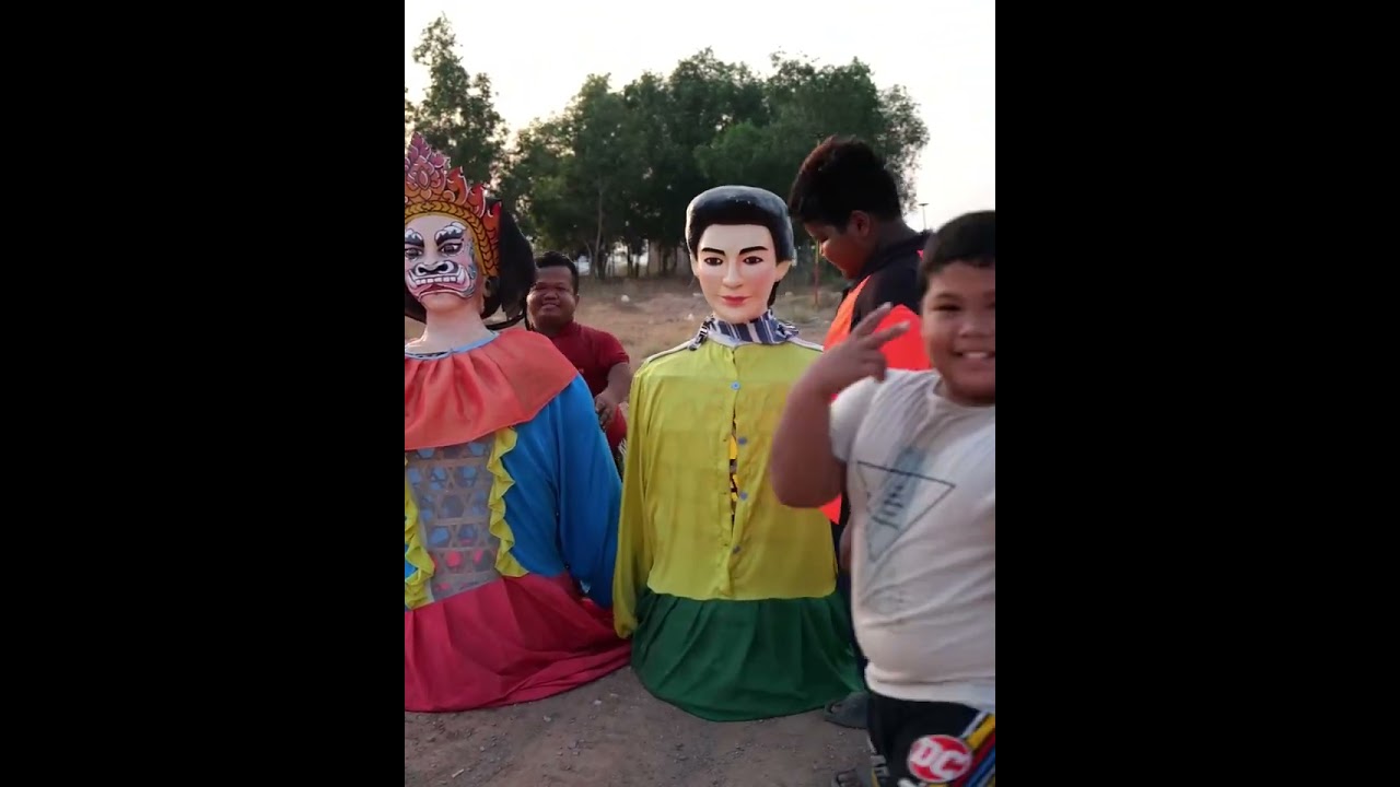ទីងមោង រ៉ាយុទ្ធ ធ្លាក់ទឹកលូ ហាហា រ៉ាយុទ្ធអស់ស្រែ១០ហិចតាបានទីងមោង ១ គូ -Comedy