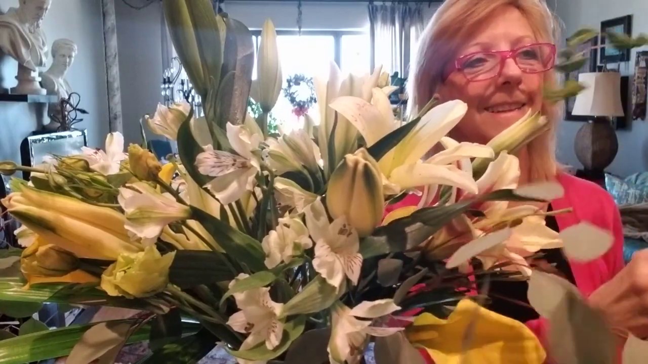 How to arrange Oriental lilies from Trader Joe's in a vase
