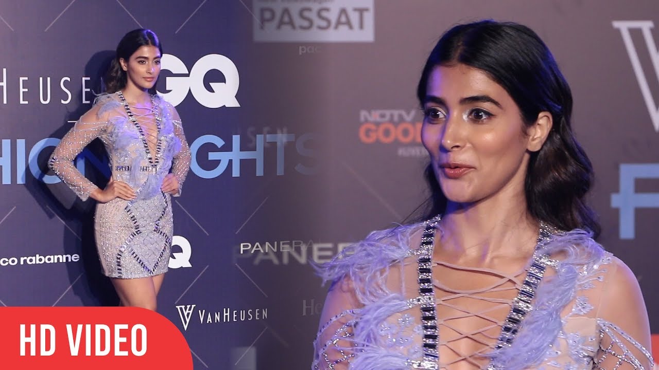 Pooja Hegde At Van Heusen+GQ Fashion Nights 2017 | Viralbollywood