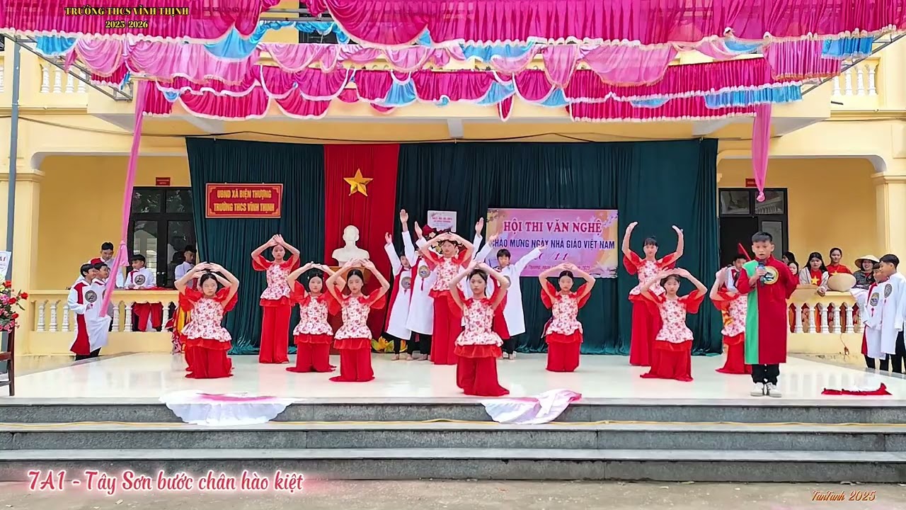 Lớp 7A1 - Tây Sơn bước chân hào kiệt.