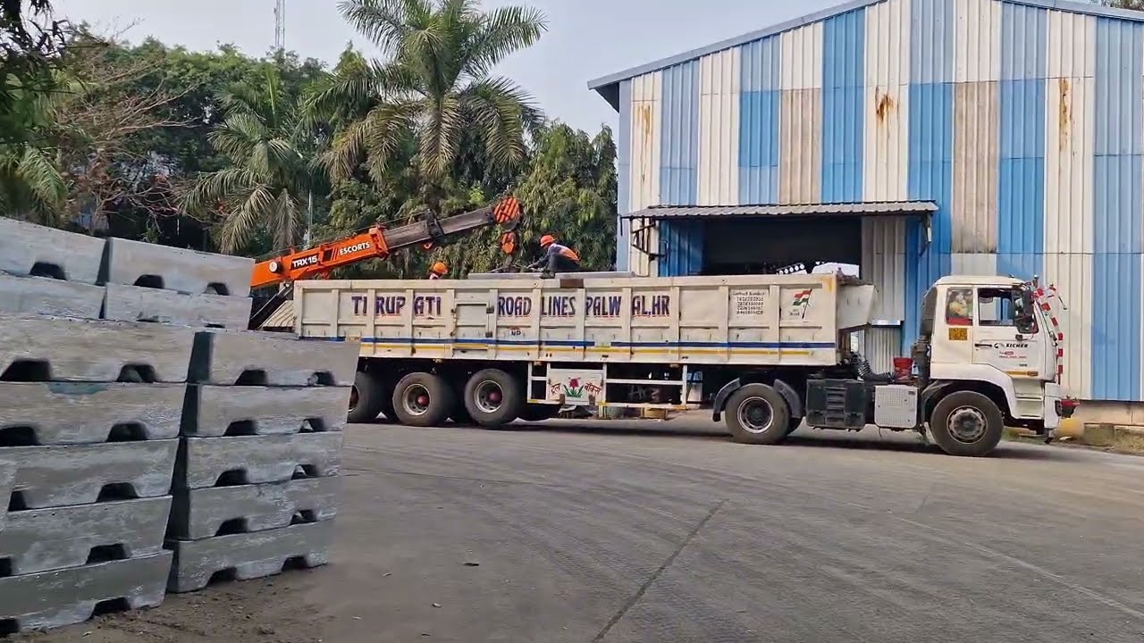 Company pahuch gaye jatate hi khali ho gayi #truck #automobile #truckdriver #truckdriverjobs