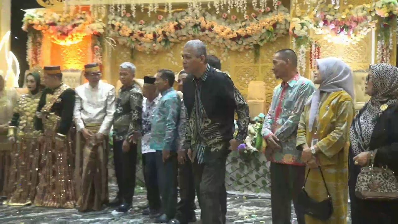 Pernikahan Andi Syarifa Fadilah dan Dedi Risaldi