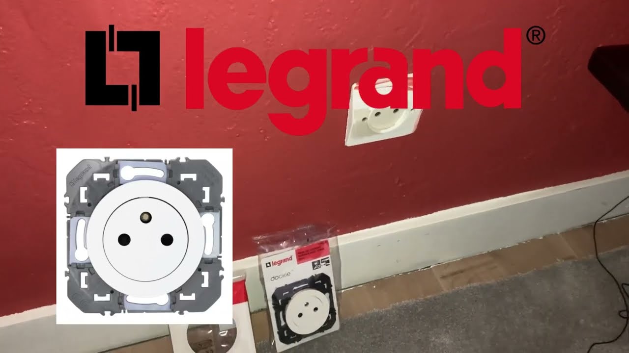 Comment changer remplacer une vieille #prise #électrique ou installer #legrand @LegrandFranceVideos