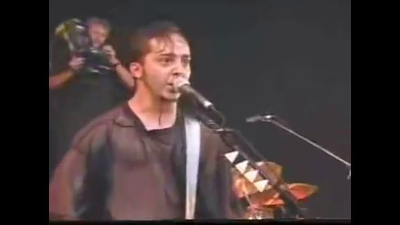 System Of A Down - Suggestions live [READING FESTIVAL 2001]