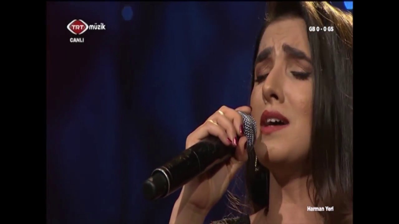 Senem Akdemir - Hüsnün Senin Ey Dilber-i Nadide Kamer (Gazel)