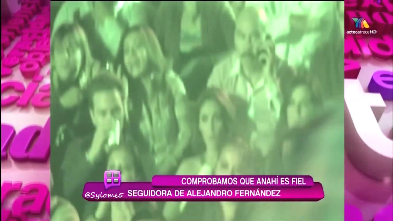 Anahí y Manuel Velasco en Concierto de Alejandro Fernández Ventaneando  17 12 2012