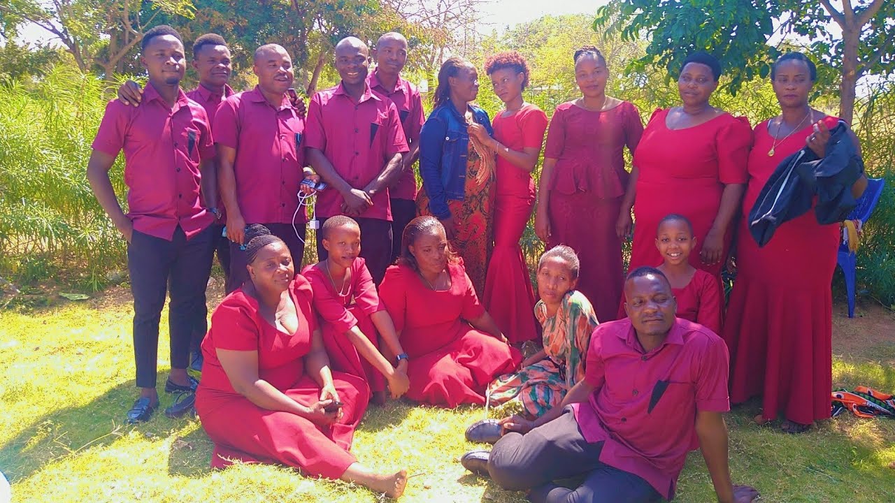 SAYUNI CHOIR FPCT MKOLANI-MWANZA KWENYE MKUTANO WA NJILI FPCT SHALOM CENTRE NKINGA-TABORA