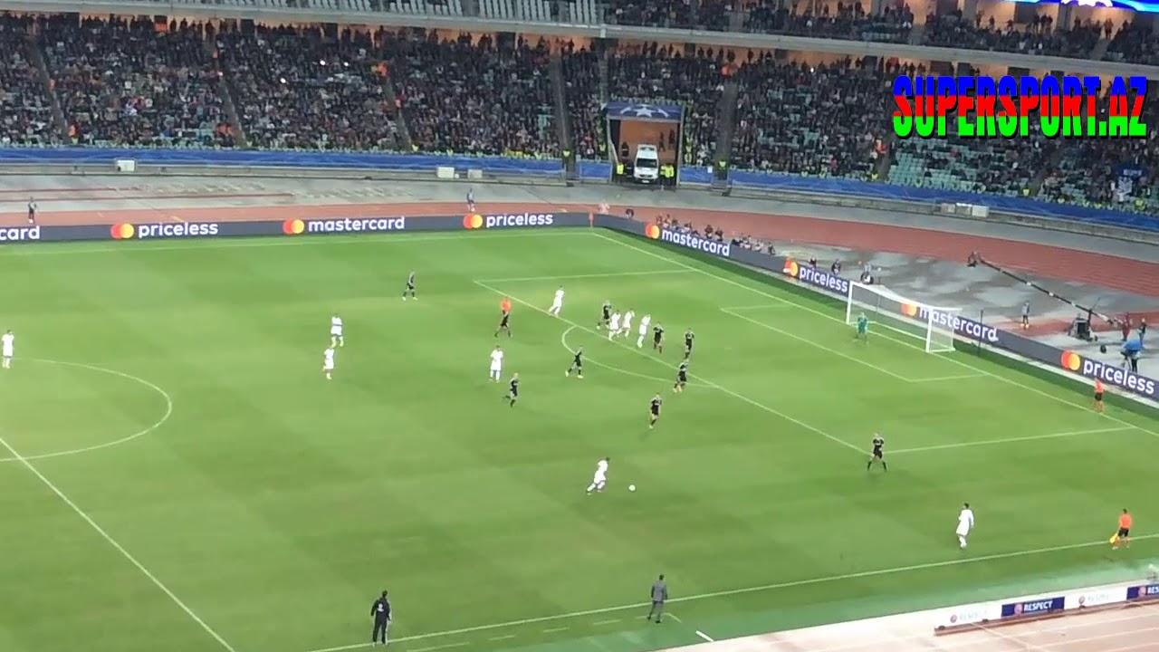 Qarabag - Roma: saves from Ibrahim Shehic