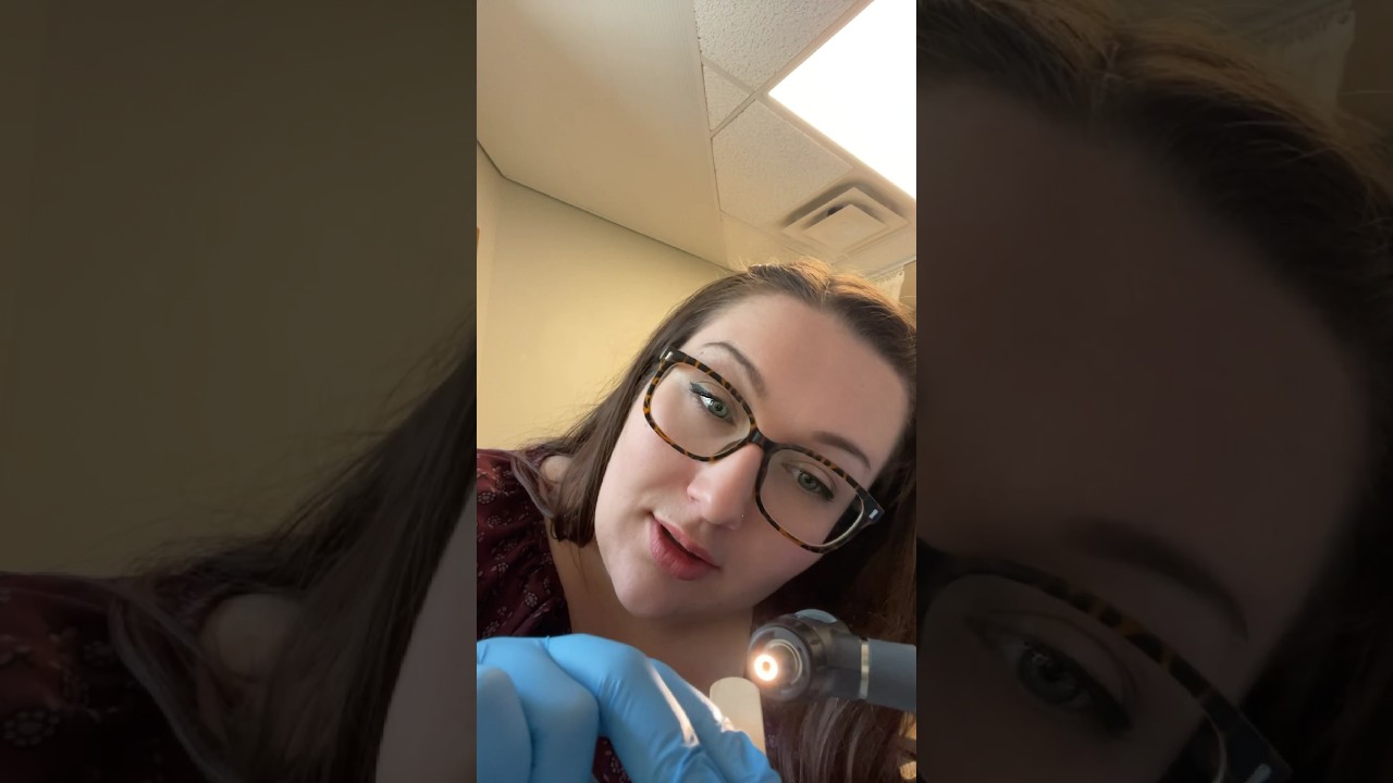 ASMR throat exam 🔦 #asmr #tingles #asmrmedical #asmrexam