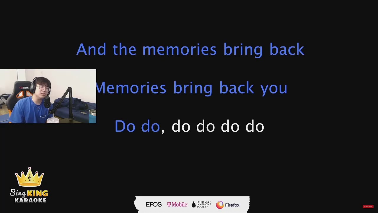 Smurf Overwatch Player sings Karaoke 