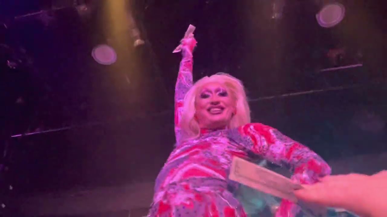 Anetra 1 - Drag Nation: Sindulgence