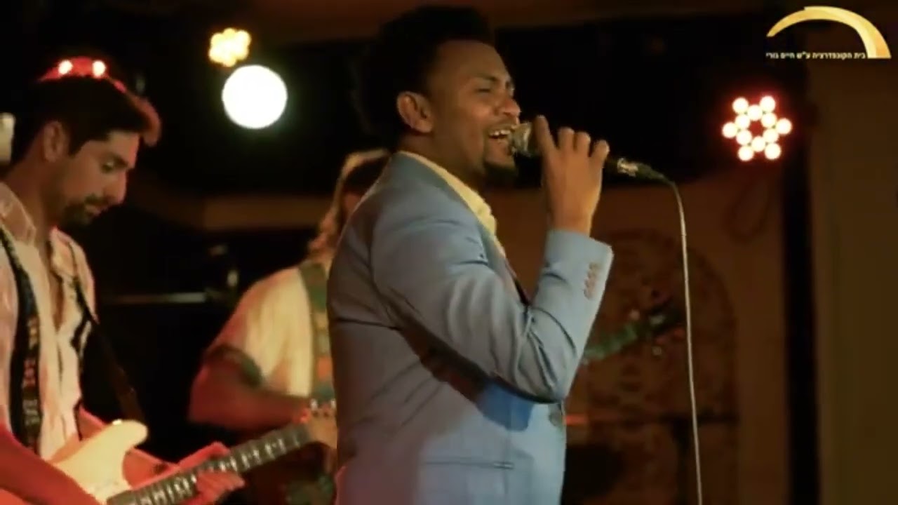 Tombola Abebaw Eski Zelel Zelel Live performance ቶምቦላ አበባው እስኪ ዘለል ዘለል ላይቭ ፐርፎርማንስ #Ethiopianmuzic