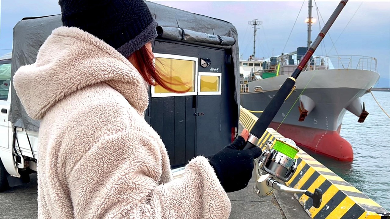 釣り車中泊 轟々と暴風の海。仕掛け分からず隠れ家に泊まる｜DIYキャンピングカー