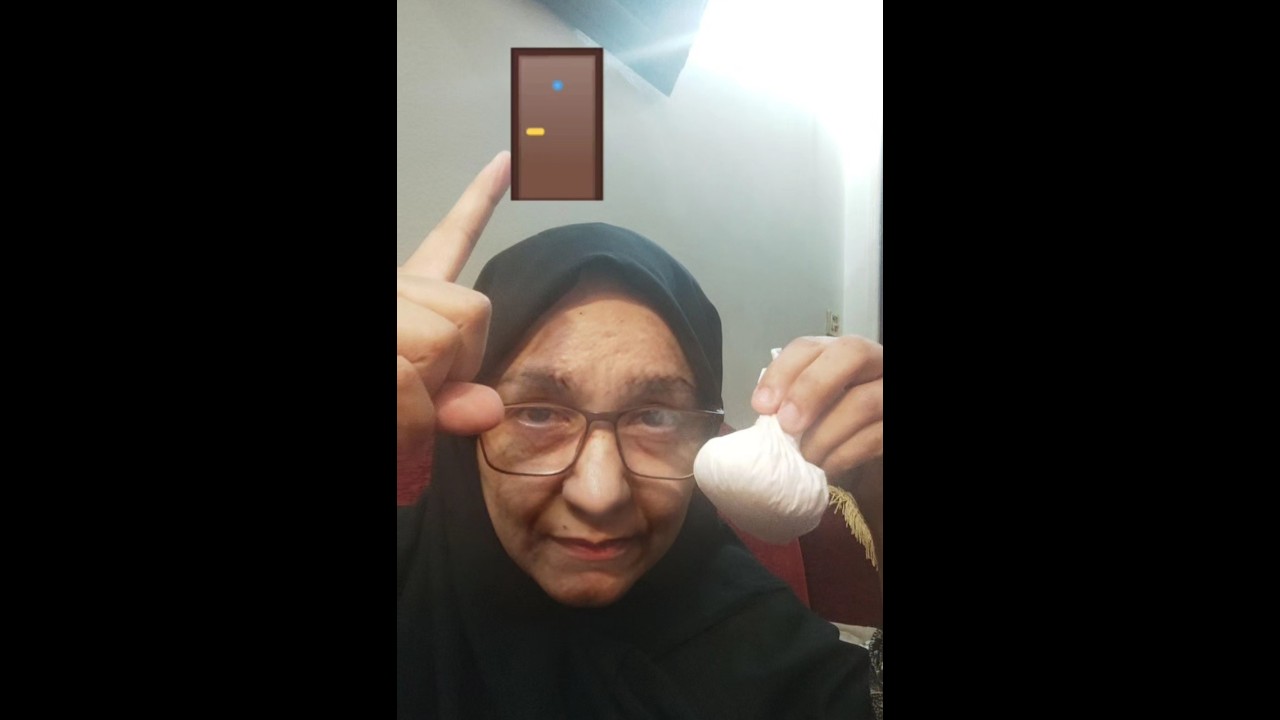 لو علقتها على باب بيتك تري العجب وبعد ذلك قم بحرقها والله ما دليت عليها أحد إلا وبشر