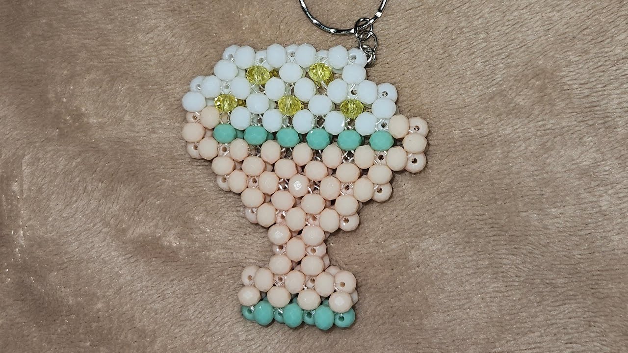 Брелок из хрустальных бусин