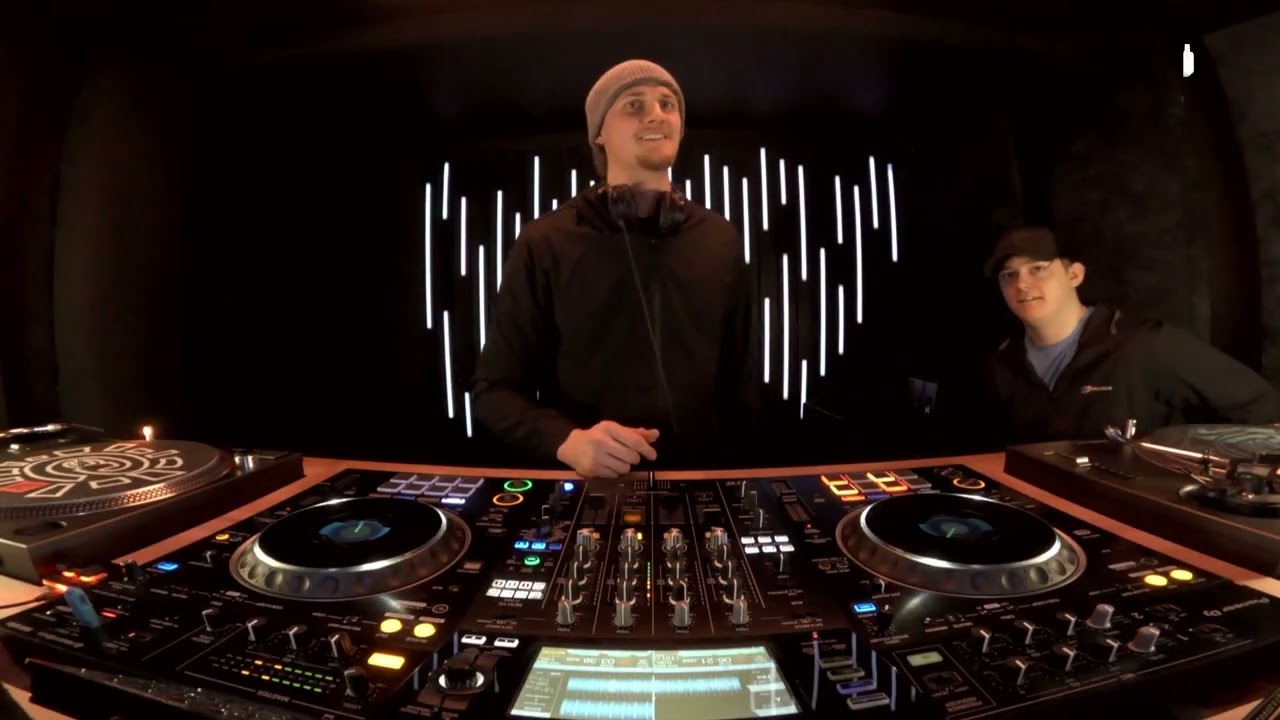 GrooveYard FM w⁄ Harvey Brambani  – 2026-03-12 – Mesh Radio
