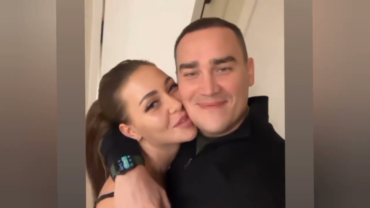 Алёна Савкина/ Любимый постоянно работает , я дома с детьми dom2news