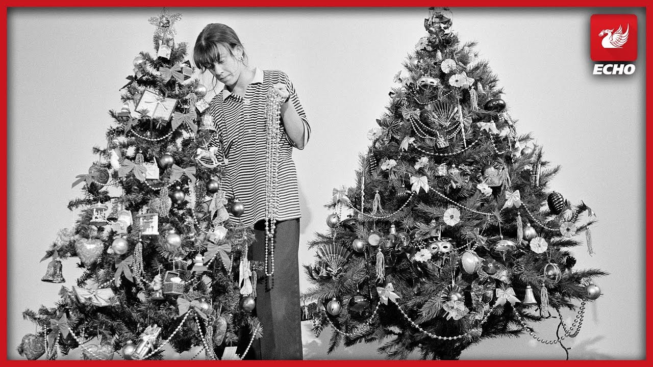 Lost photos inside Lewis's as it got ready for Christmas 1990
