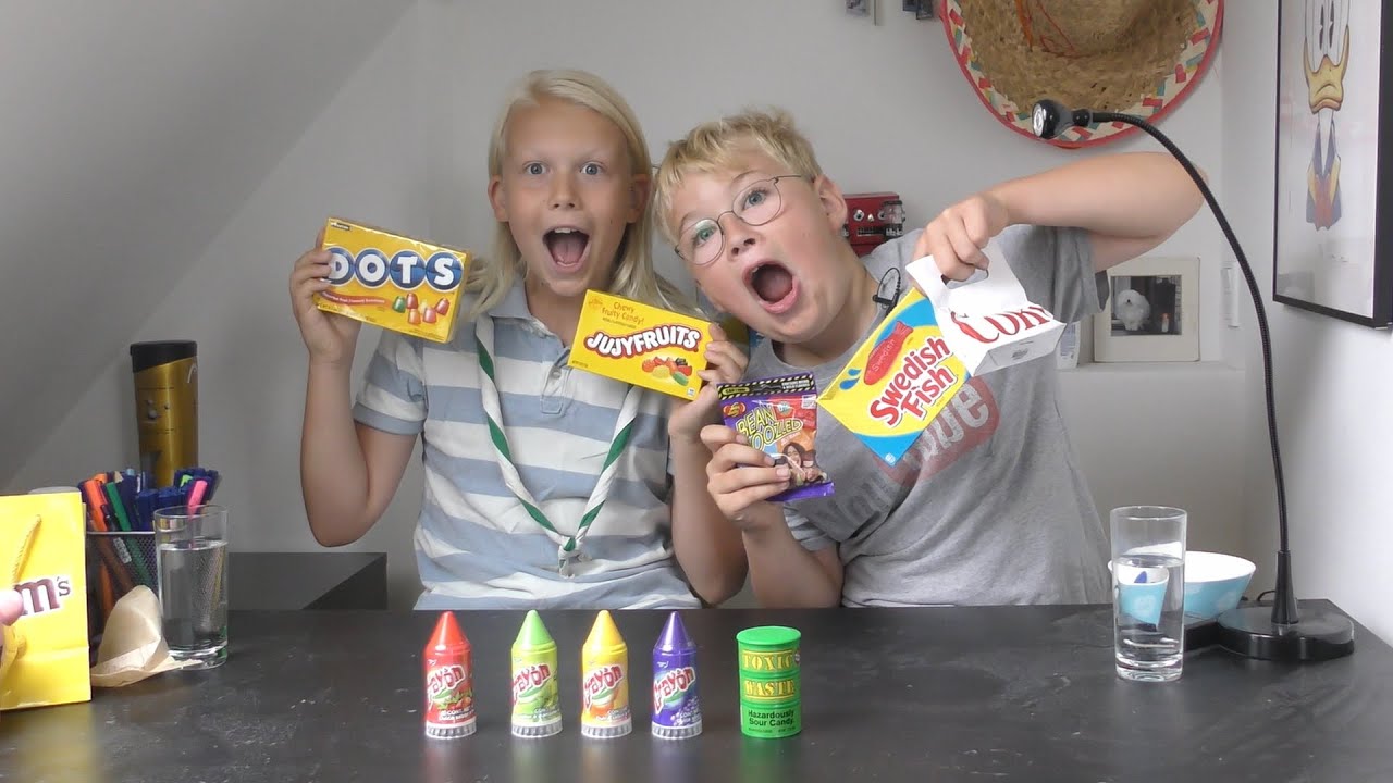 Åbner en fødselsdagsgave fra min ven Anton (som har været i USA)