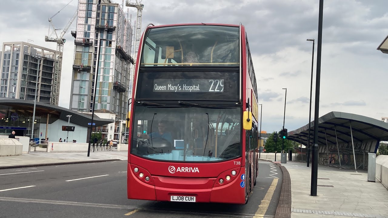 *THRASH* Journey on Arriva Route 229. Thamesmead to Abbey Wood Stn. Enviro400 Trident T38 (LJ08 CUH)