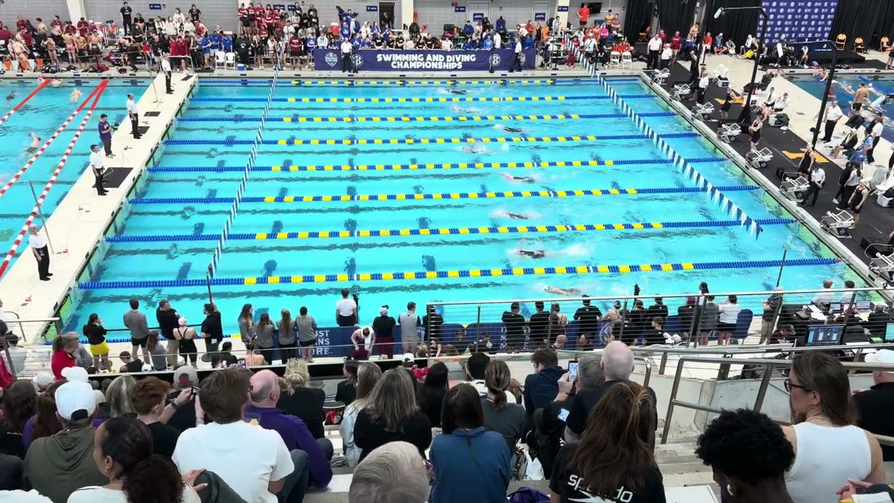 Women's 200 Back