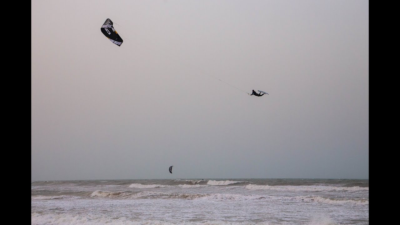 Kitesurfing Djerba Vlog #2 - Djerba Mega Loop Session with Linus Erdmann