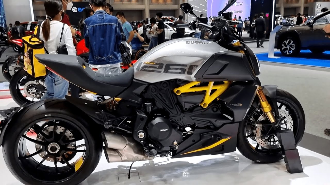 2022 Ducati Diavel 1260 S: A Closer Look at the Black and Steel Edition