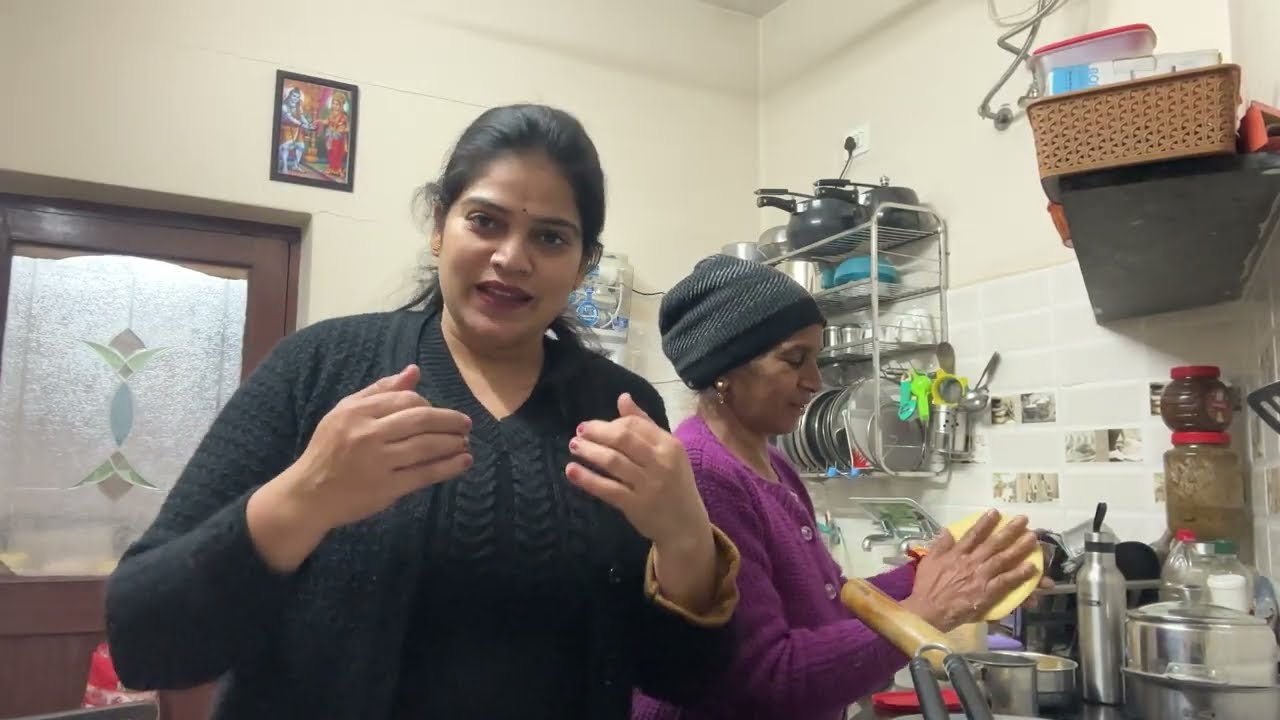 Apni Hi Maa Ke Paas Aaun Toh Problem, Na Aaun Toh Problem 😱 | Emotional Family Vlog