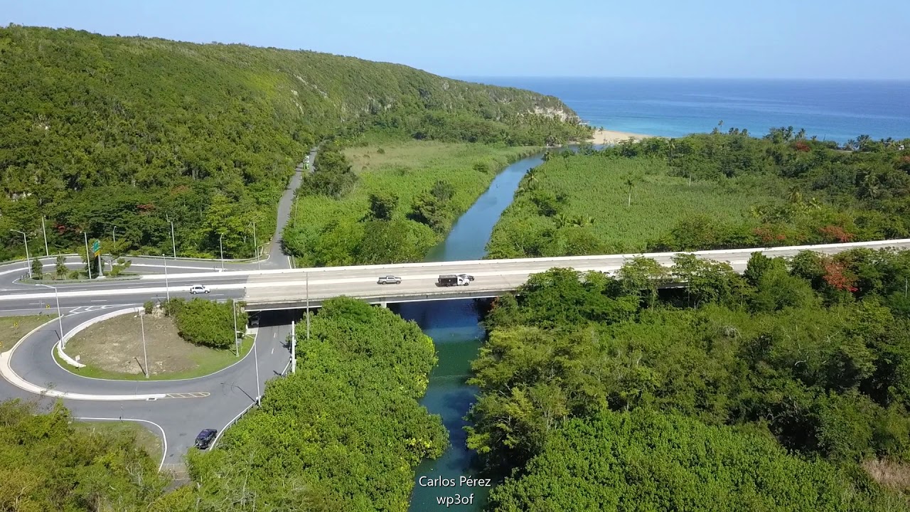Desembocadura del Rio Guajataca en Quebradillas P.R.