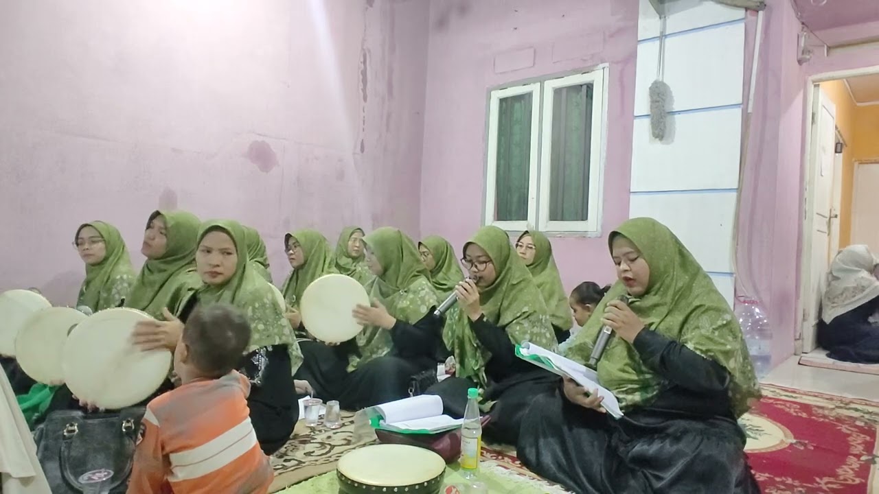 LAKUM BUSYRO DAWA FUADI TIM HADROH KHAIRIYATUL MAHYA PESONA