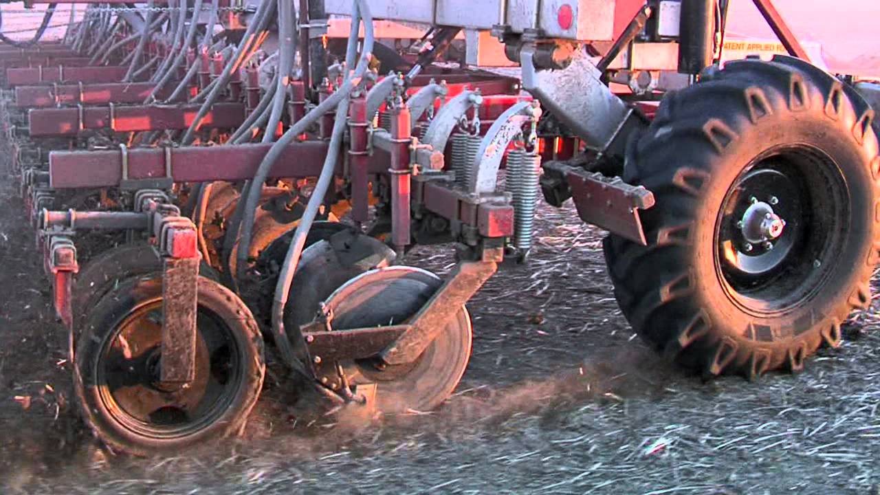 No Till - 02  Why Discs - Tobin No-Till - Disc Drill Seeding