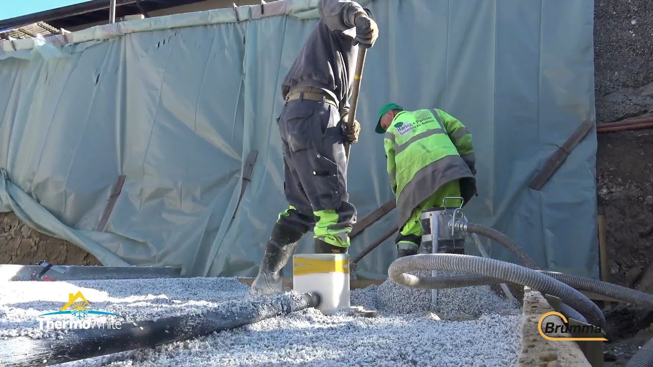 Poolbau mit Thermobau