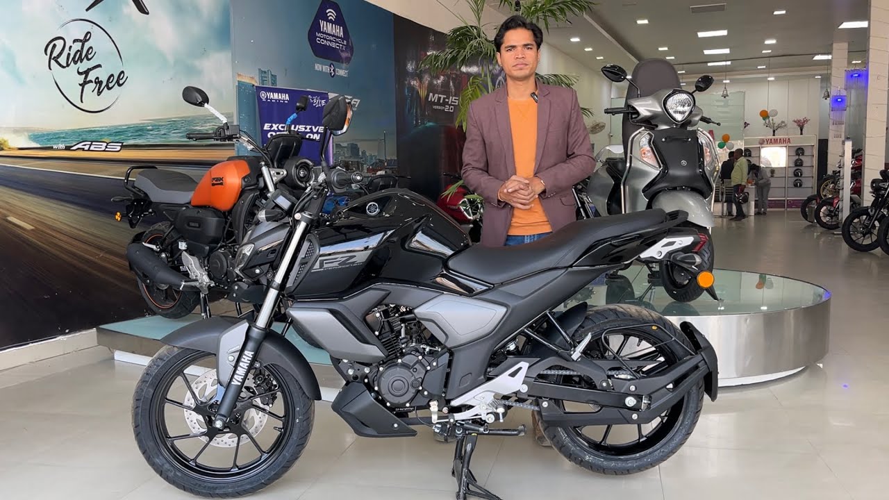Most affordable and Best 150cc Yamaha FZ Black | Practical Real Life Review